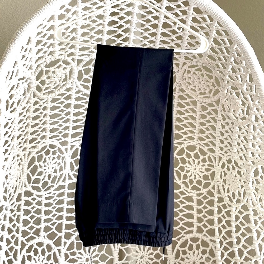 Flannel beautifully tailored Men’s elasticized formal trousers